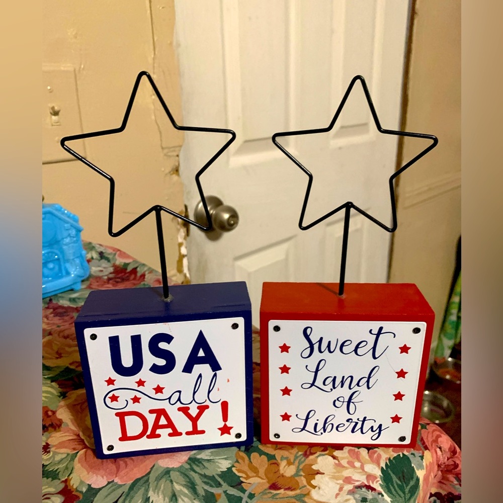 FOURTH OF JULY DECOR